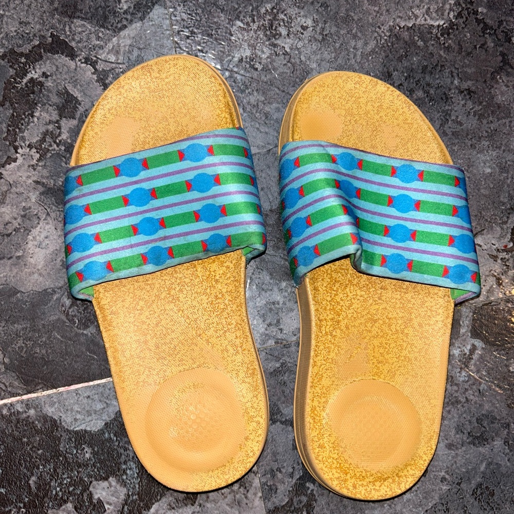 Fitflop x Yinka Ilori Gold and Blue Sandals